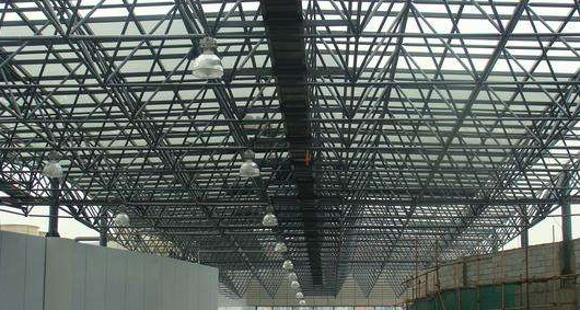 亳州听网架公司的名目师阐述其网架的季节个性